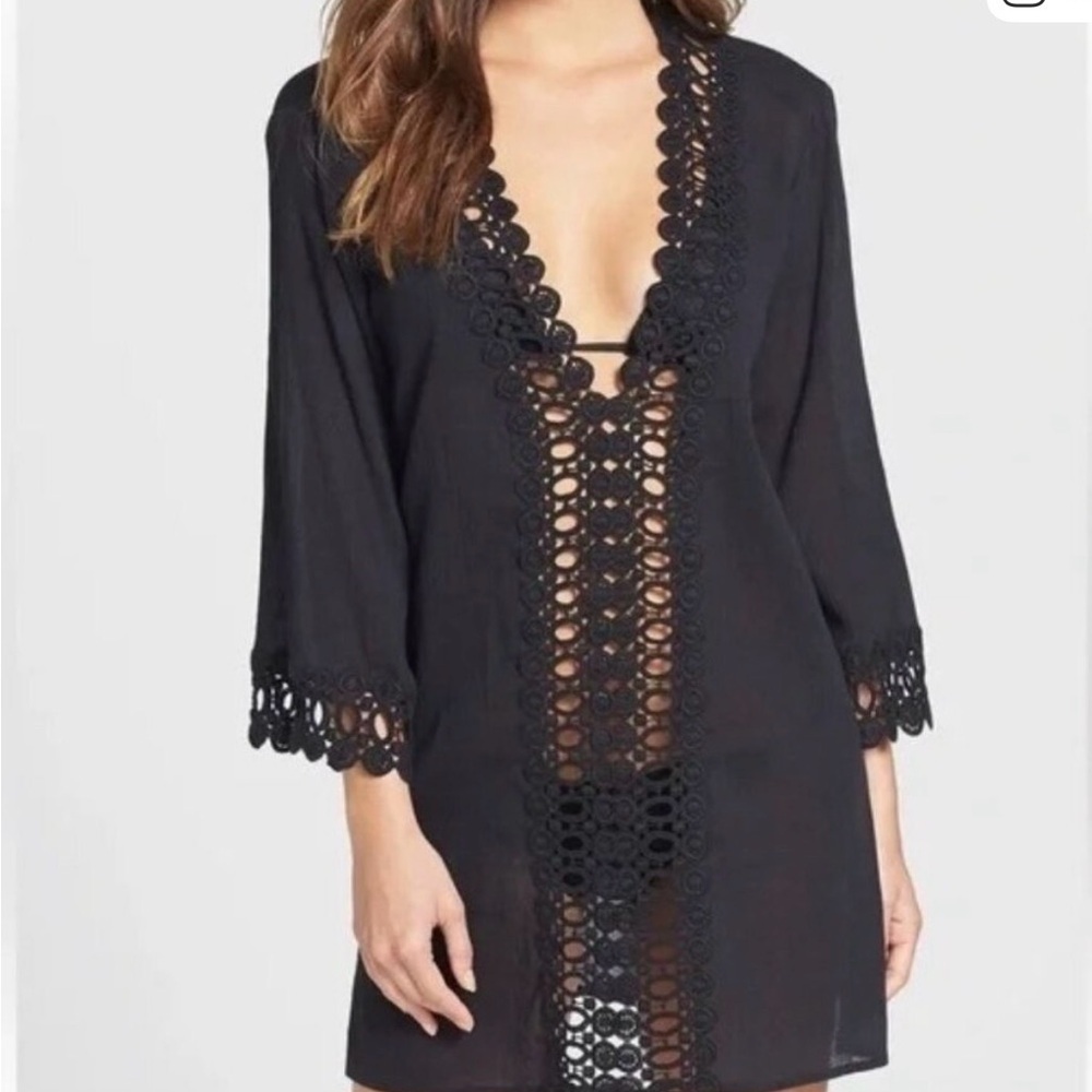 La Blanca EUC Black Crochet Eyelet Swim Cover-Up M
